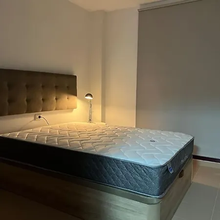Apartamento Piso Moderno En *